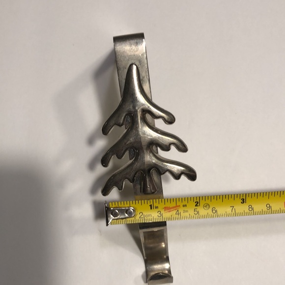 Set 3 Metal Stocking Hangers - Picture 9 of 9